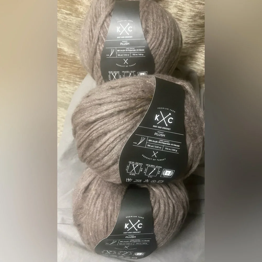 K+C PLUSH Yarn - Picture 9 of 9